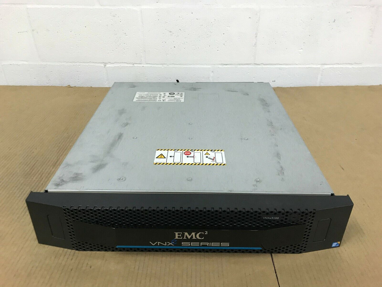 EMC VNXe3150 4 x 600GB 15K Flare 2x 600GB 005049039 6x 2TB SAS 7.2k 005049498
