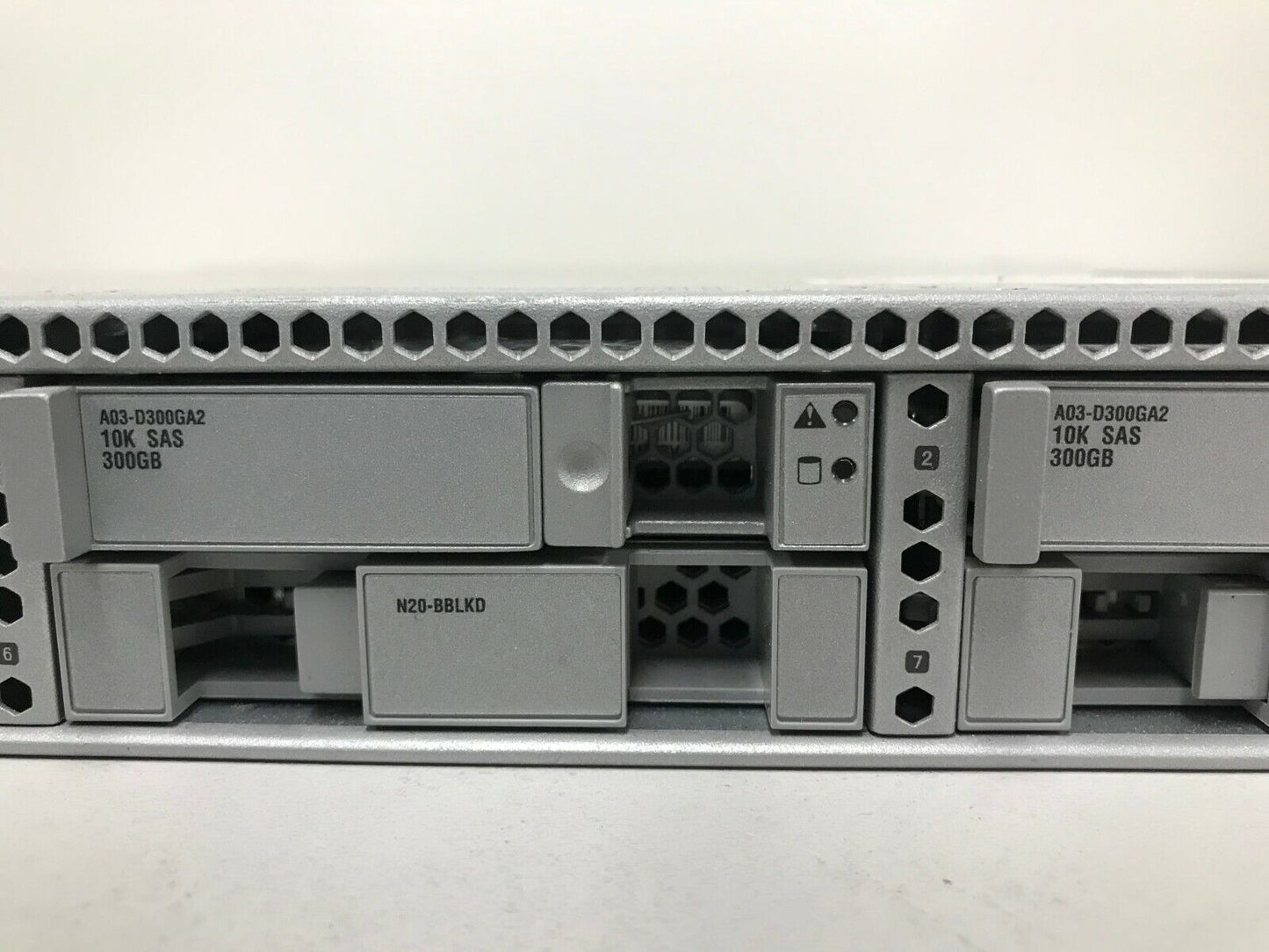 Cisco UCS C220 M3 Server 2x CPU E5-2640 V2 @2.0GHz 256GB RAM 2x 300GB SAS Rails
