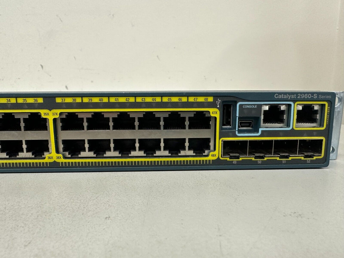 Cisco WS-C2960S-48TS-L Catalyst 48 Gigabit PoE Switch with Rack Mount Brackets