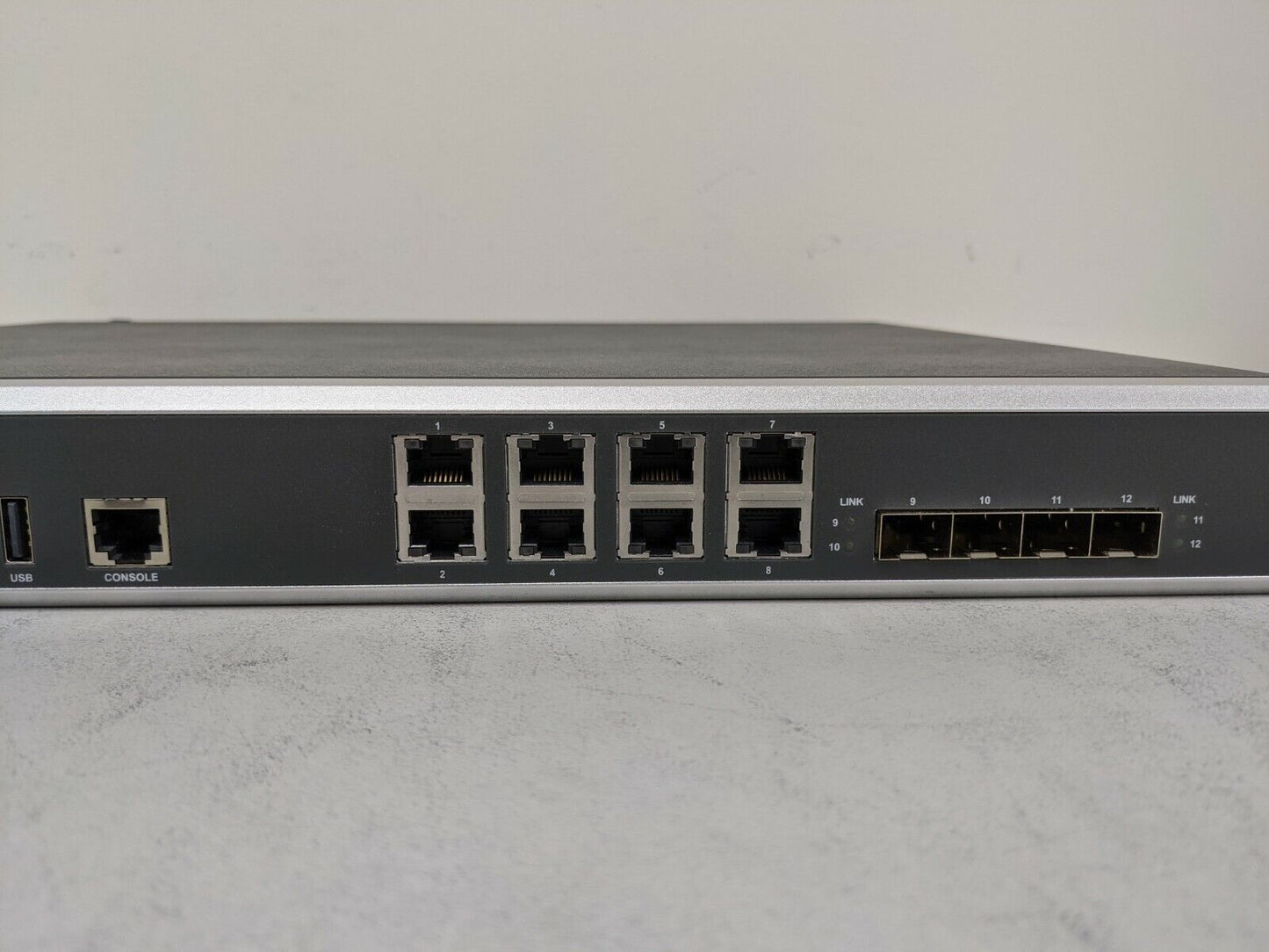 Riverbed SteelConnect SDI-1030-B010 VPN Gateway Switch w/ Rails and Box