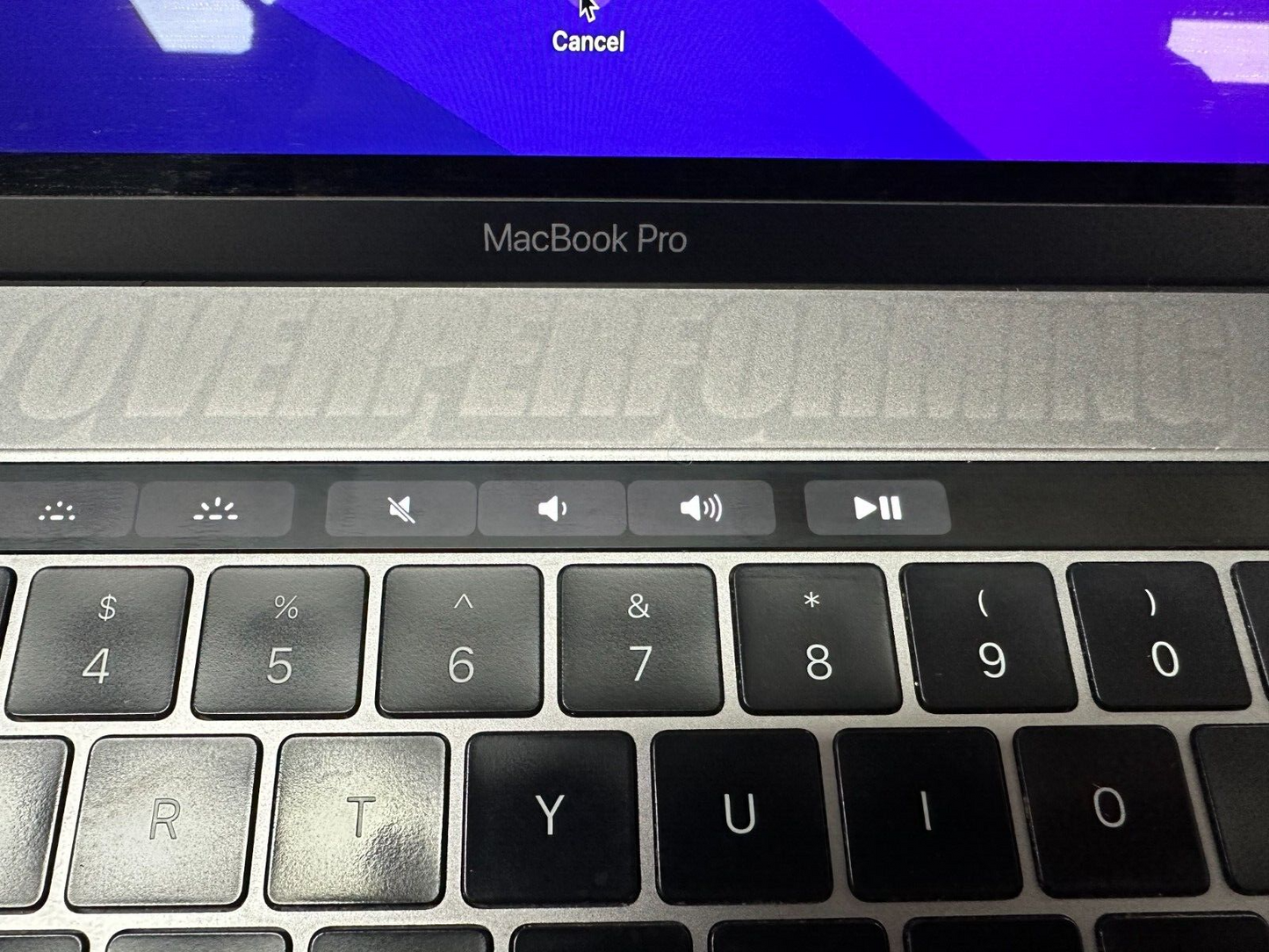 Apple A1707 MacBook Pro 2016 15" i7-6820HQ @2.7 16GB RAM 500GB SSD Monterey