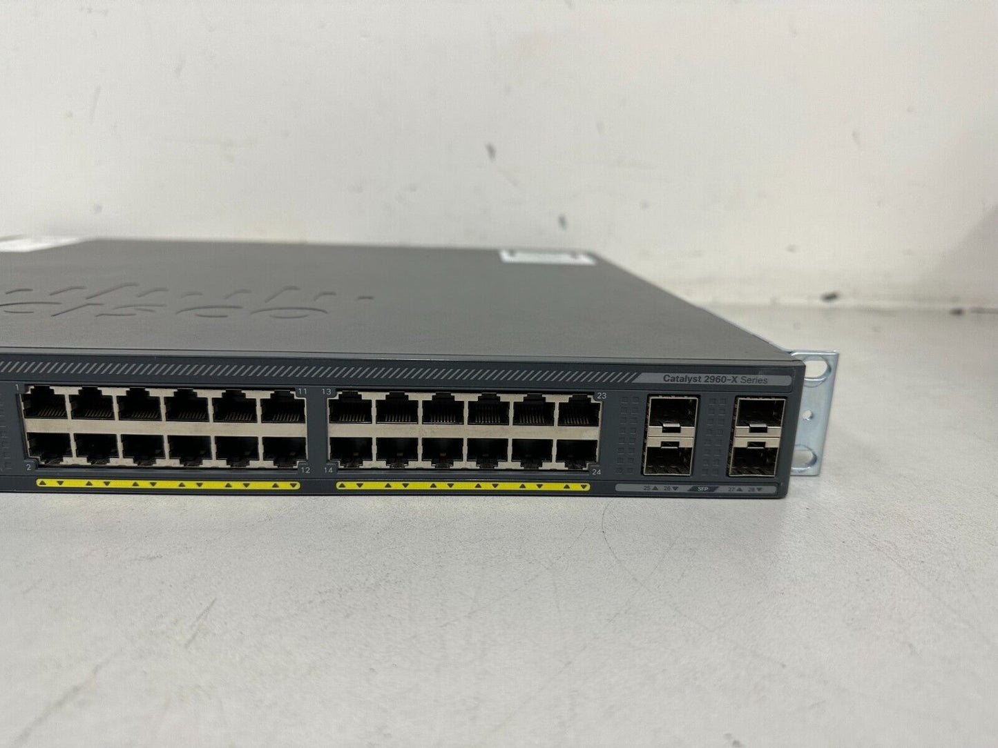 Cisco WS-C2960X-24PS-L Catalyst C2960X Gigabit PoE Switch with STACK Module