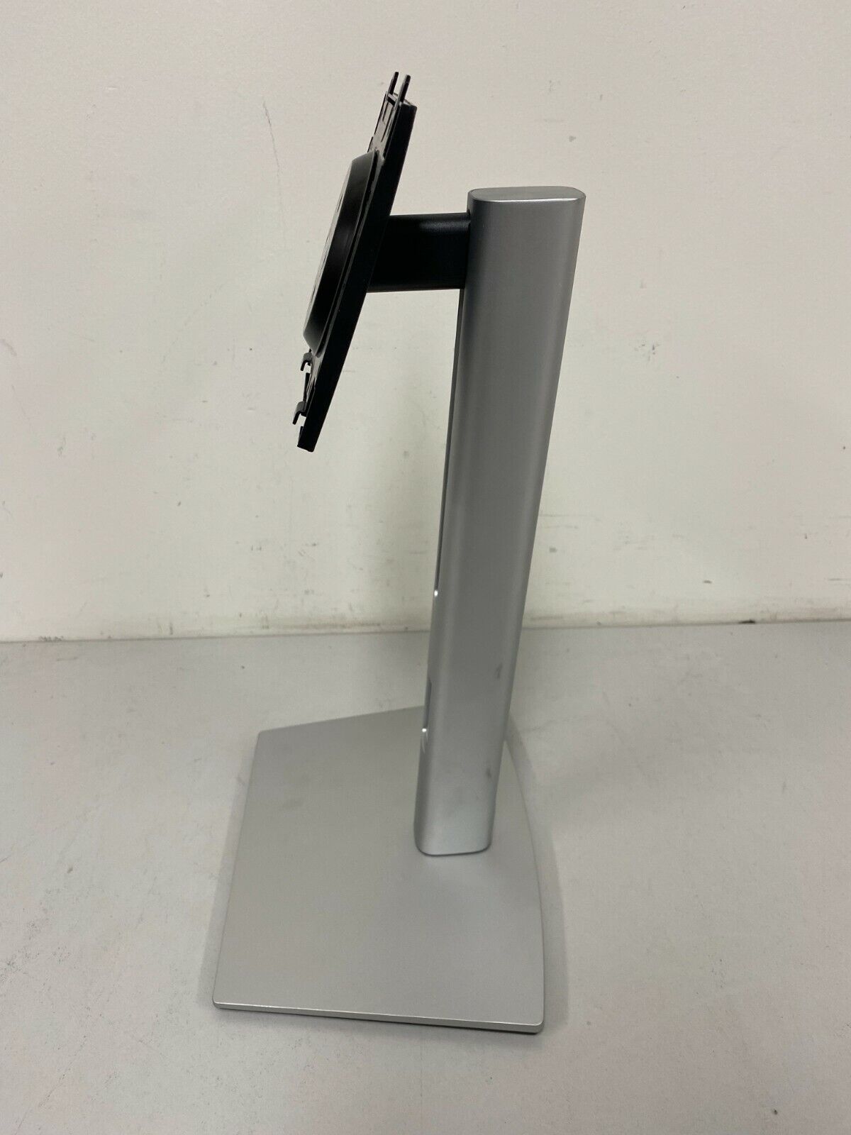 Dell Monitor Stand for P2222H P2422H P2422HE U2422H U2422HE C2423H