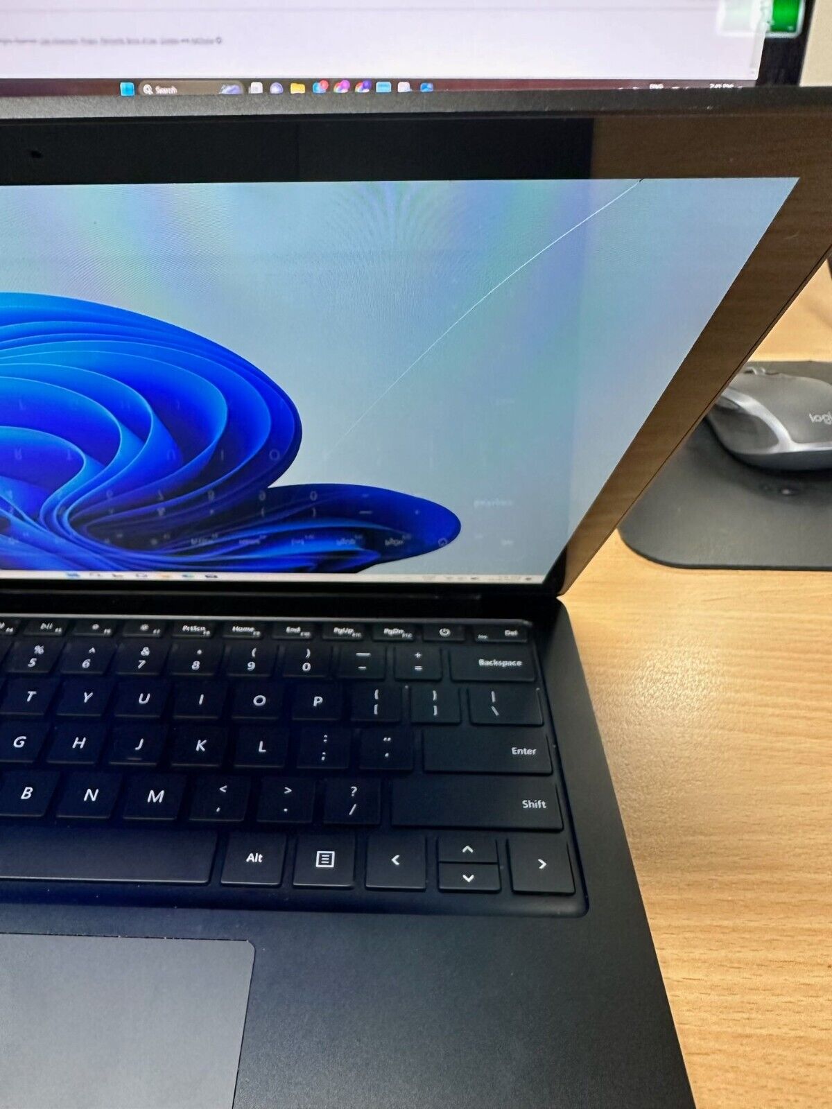 Microsoft Surface 13.5" Laptop 3 i5-1035G7 @1.20 8GB RAM 256GB SSD Win 11 Touch