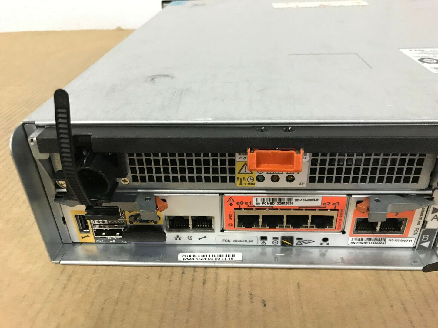 EMC VNXe3100 4 x 300GB 15K Flare 2x 300GB 005049037 6x 2TB SAS 7.2k 005049498