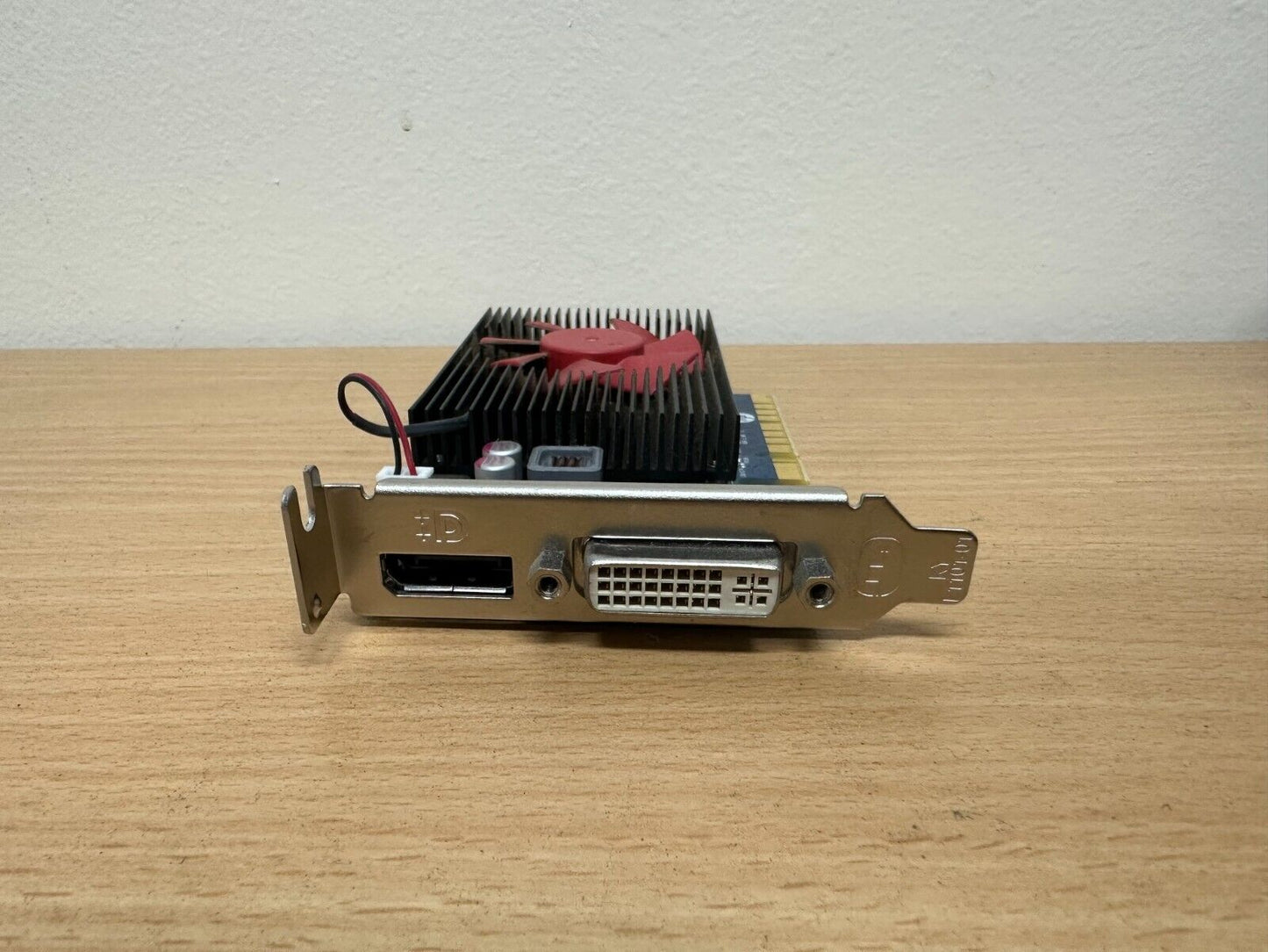 HP OEM NVIDIA GeForce GT730 2GB GFX Graphic GFX Card 802315-001 DisplayPort DVI