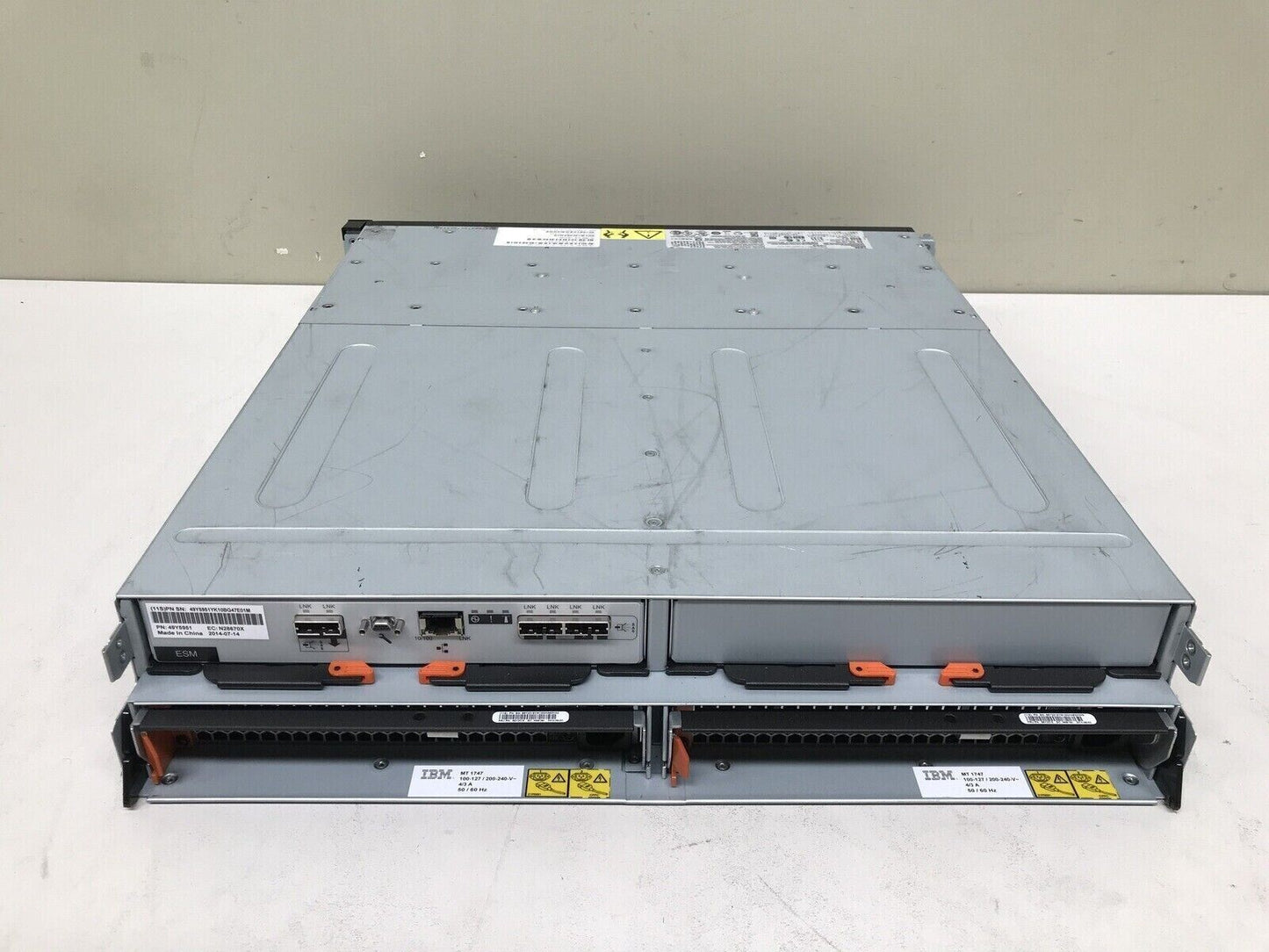 IBM EXP2524 1747-HC2 12.4TB 9 x 1.2TB 10K SAS 4 x 400GB SSD Storage Array