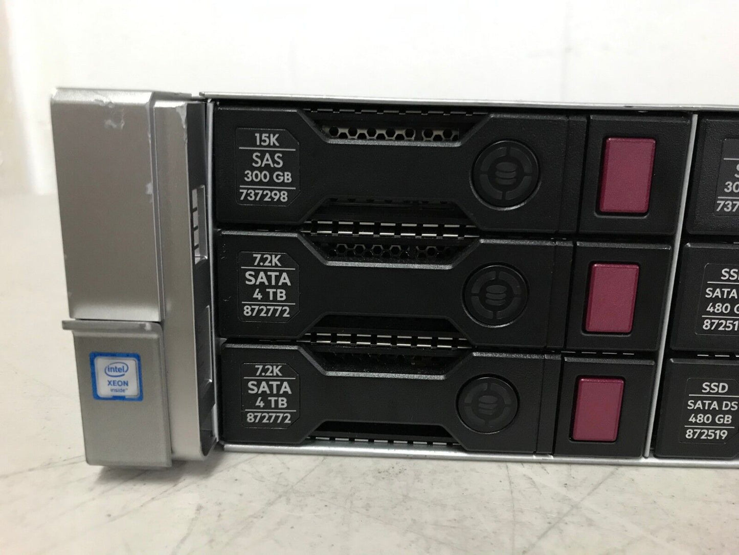 HP DL180 G9 Server 2x CPU E5-2620 V4 @2.10Ghz 32GB RAM 2x 480GB SSD 2x 4TB B140i