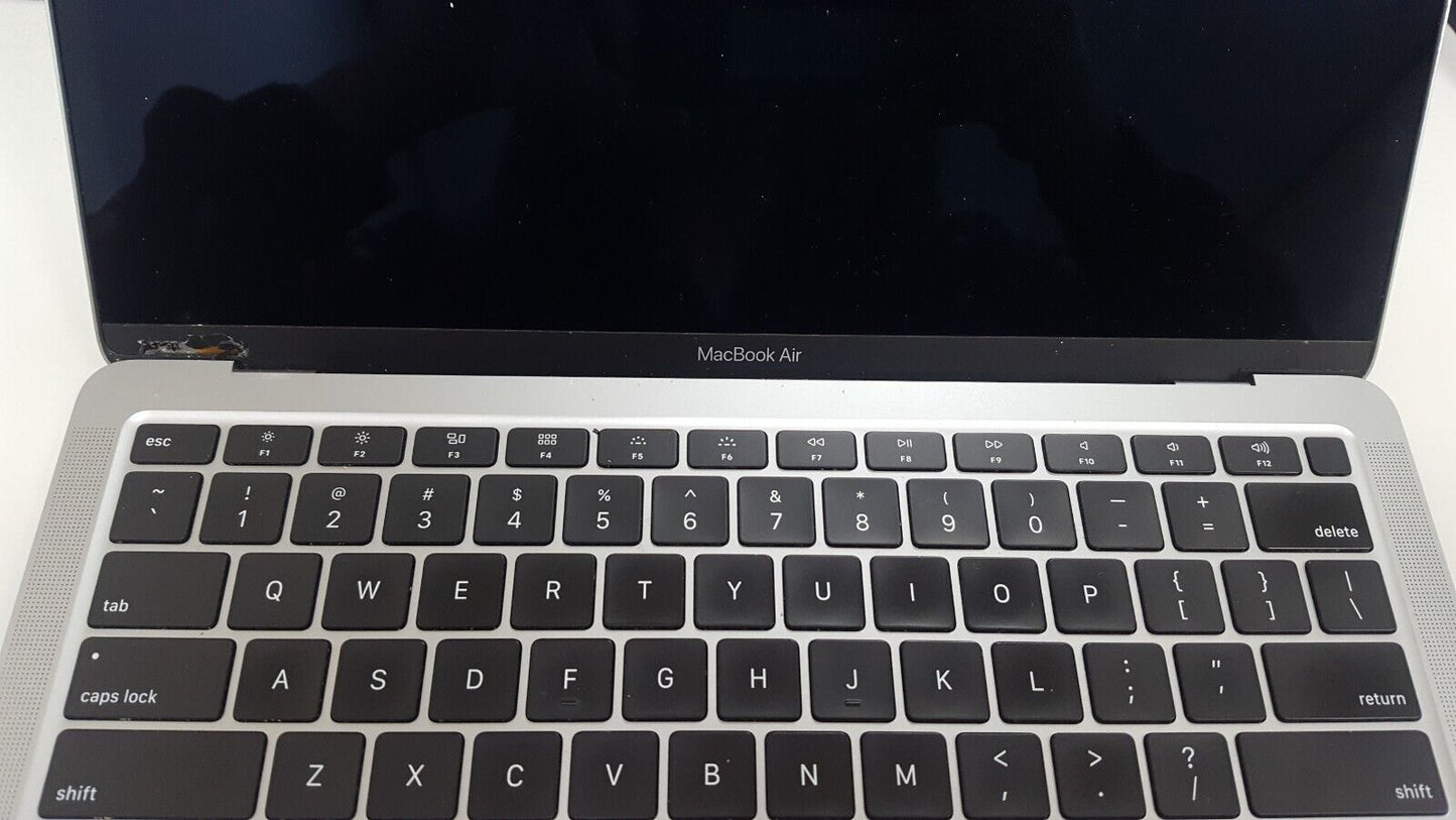 Apple A2179 MacBook Air 2020 i5-1030NG7 @1.1 8GB RAM 500GB SSD Monterey Grade C