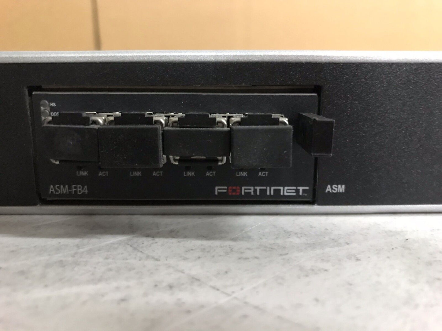 Fortinet FortiGate FG-620B 620B Security Appliance ASM-FB4 Module