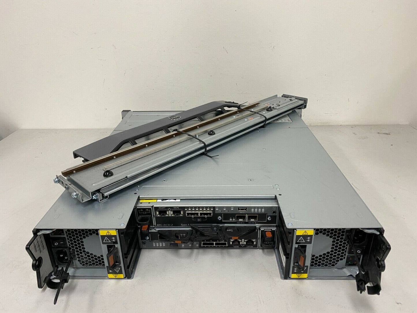 Dell Compellent SC4020 10GbE iSCSI Storage Array 2x 10G-iSCSI-2 Controller Rails