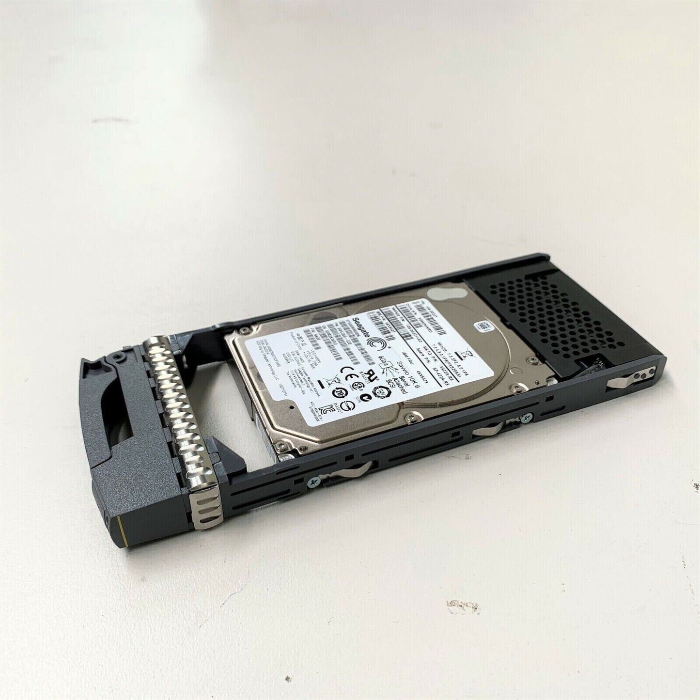 Netapp 108-00221 600GB SAS 10k 2.5" HDD X422A-R5 46X5427 ST600MM0006