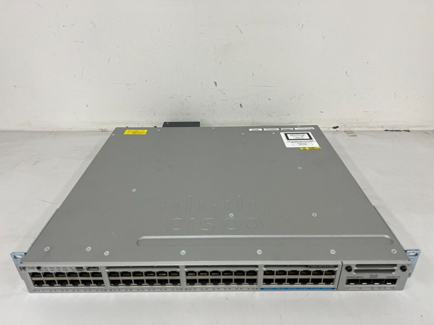 Cisco WS-C3850-12X48U-L Switch 48 Port Gigabit PoE+ 1100W PSU + C3850-NM-2-10G