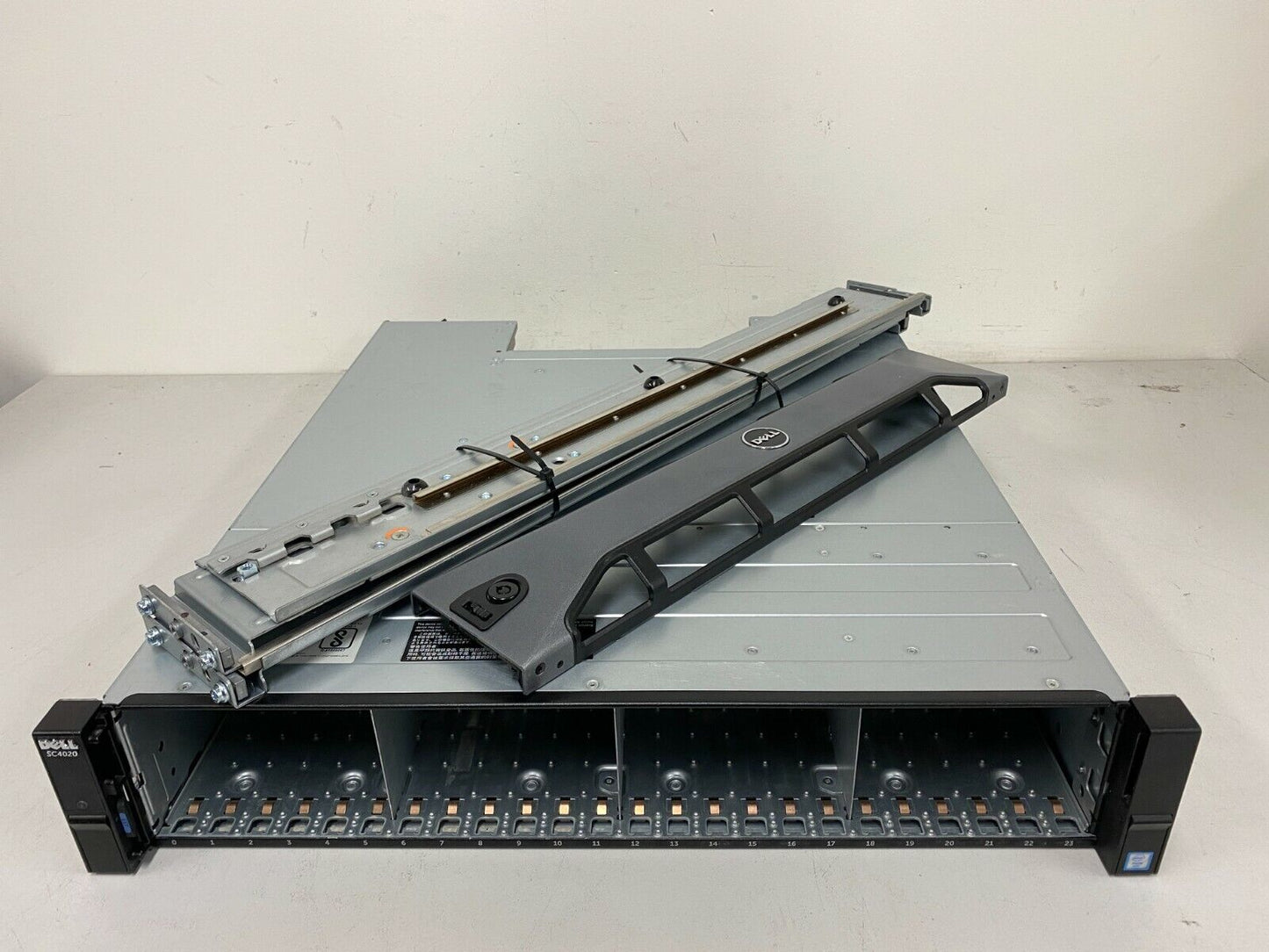 Dell Compellent SC4020 10GbE iSCSI Storage Array 2x 10G-iSCSI-2 Controller Rails