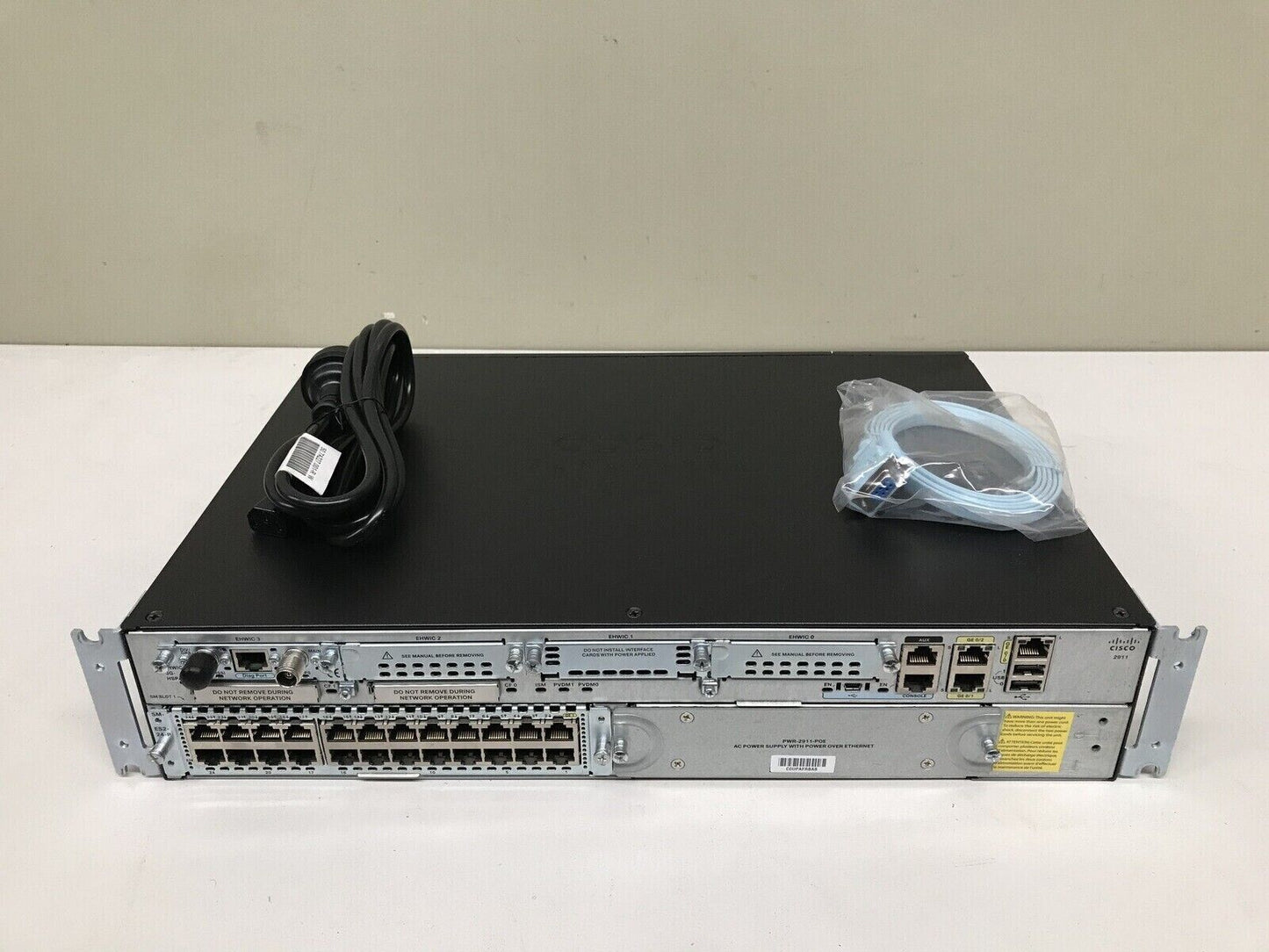 CISCO2911-VSEC/K9 UC Security License PVDM3-16 EHWIC-3G-HSPA-U SM-ES2-24-P