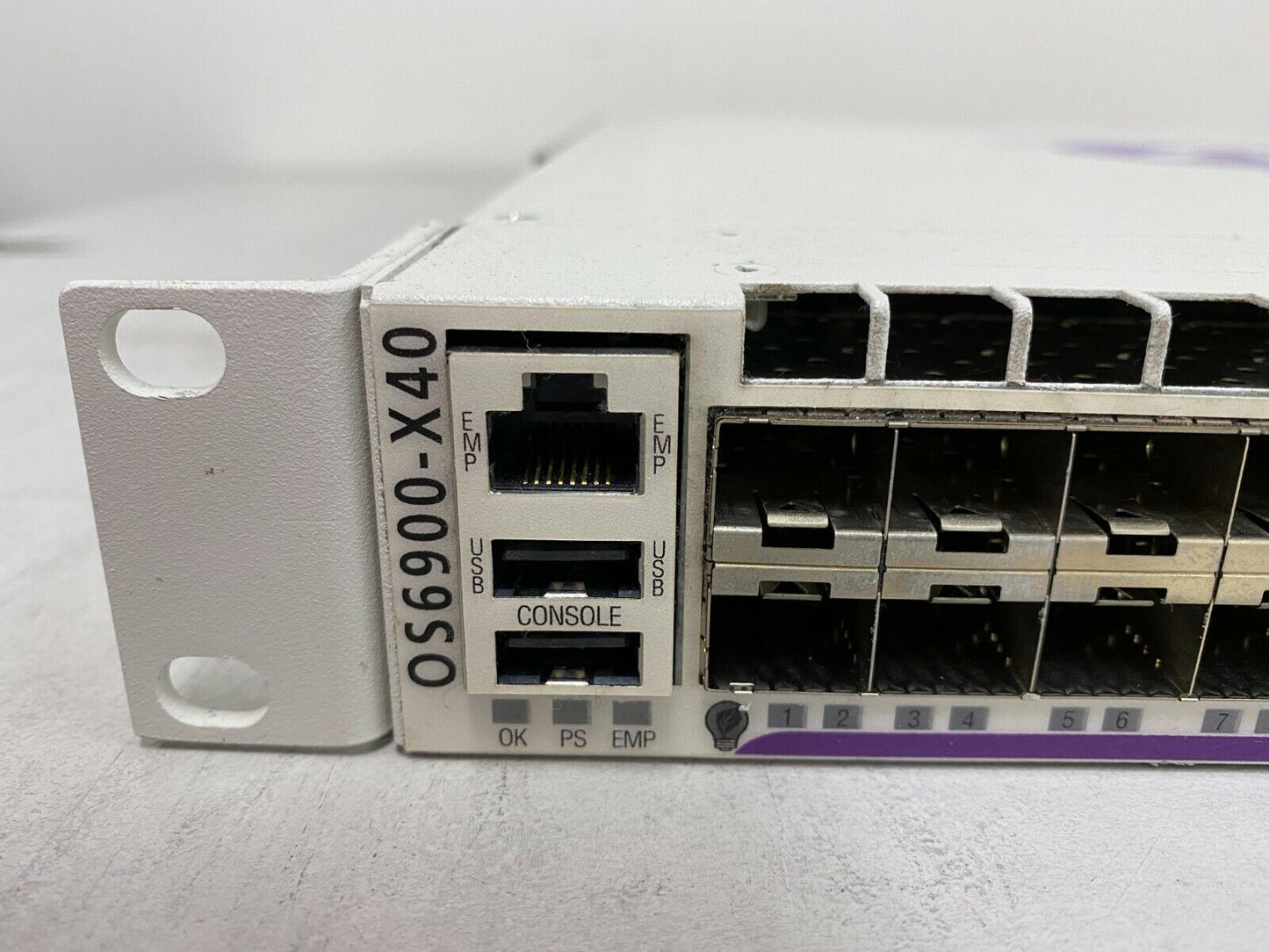 Alcatel-Lucent OS6900-X40-F 10Gb OmniSwitch 6900-X40 40-Port 10 Gigabit Switch