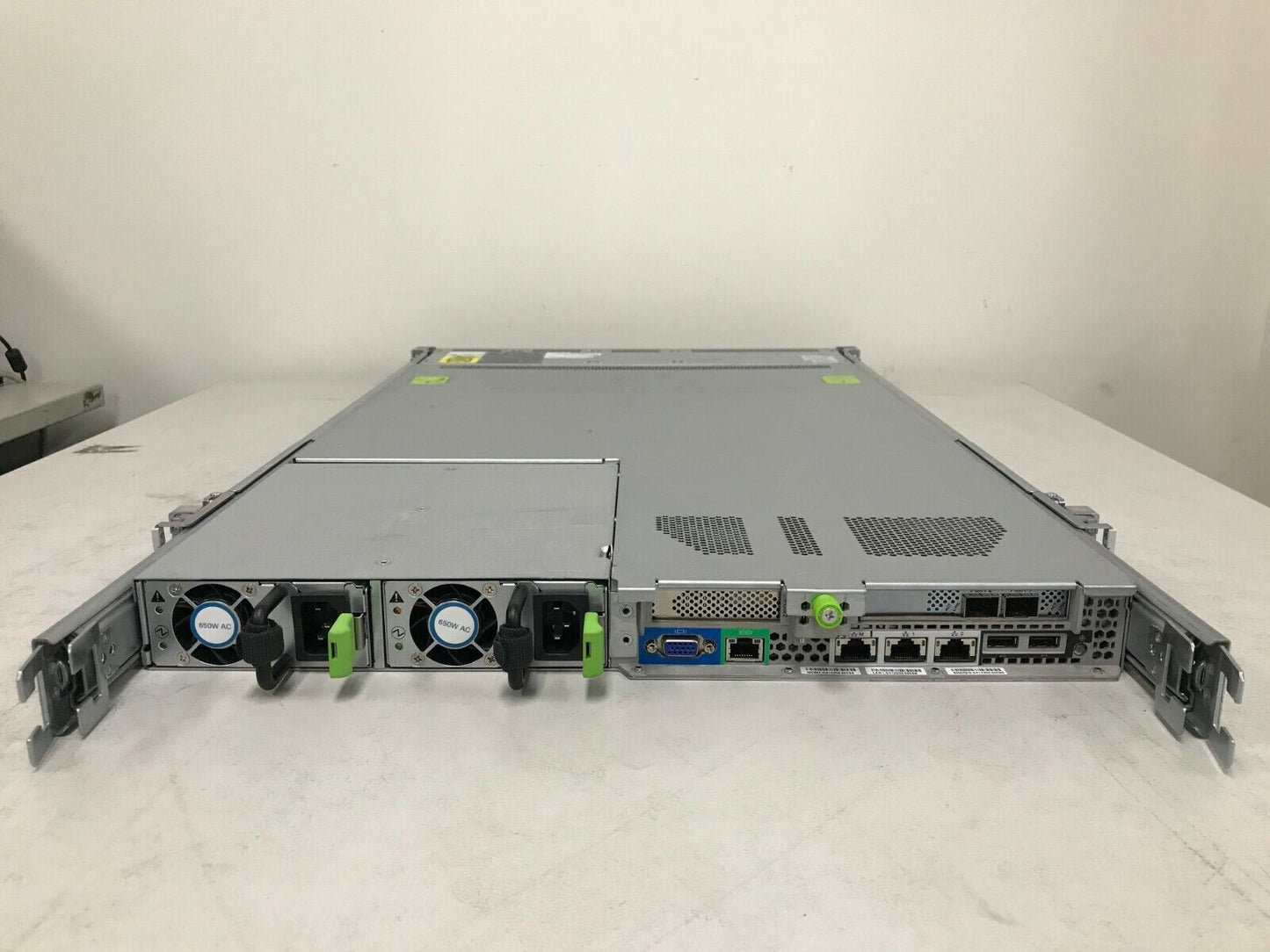 Cisco UCS C220 M3 Server 2x CPU E5-2640 V2 @2.0GHz 256GB RAM 2x 300GB SAS Rails