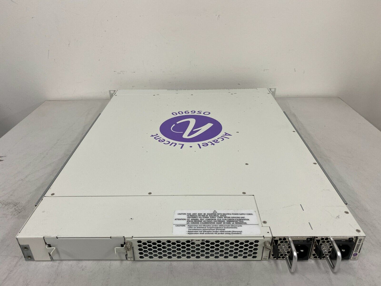 Alcatel-Lucent OS6900-X40-F 10Gb OmniSwitch 6900-X40 40-Port 10 Gigabit Switch