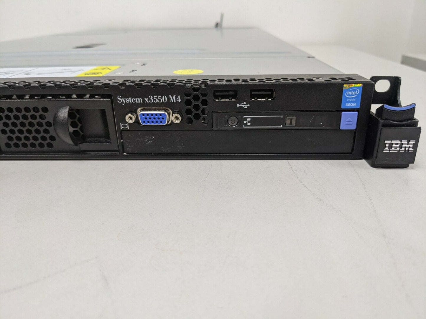 IBM X3550 M4 Server 2x CPU E5-2670 V2 @2.50Ghz 128GB RAM SAS2004 Ctr 8GB PCI-E