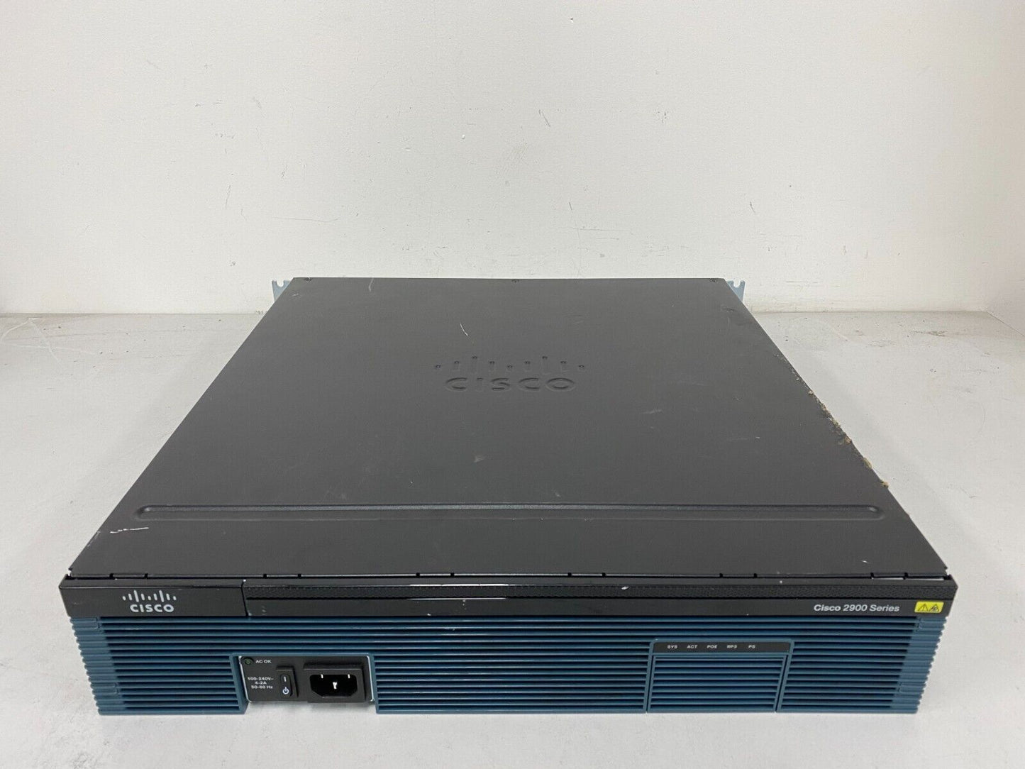 CISCO2951-V/K9 w/ PVDM3-128 VWIC2-2MFT-T1/E1 ISM-SRE-300-K9 SM-D-48FXS-E Router