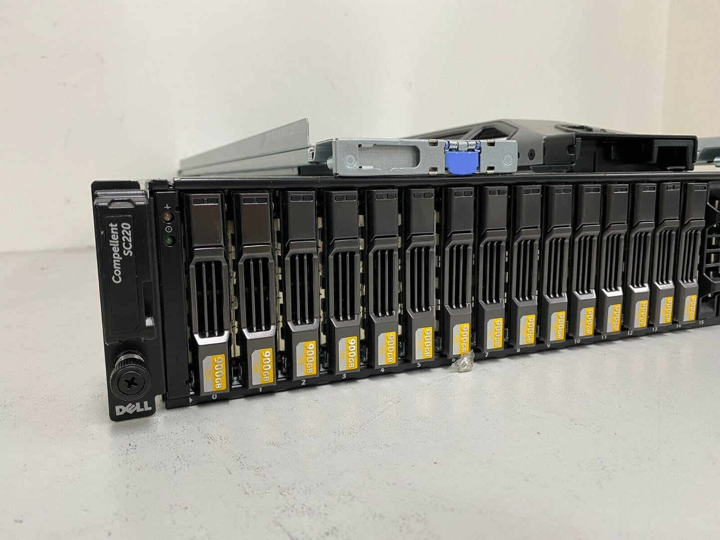 Dell Compellent SC220 Expansion 15x 900GB 10K SAS HDD 2x Controller 2x PSU Rail