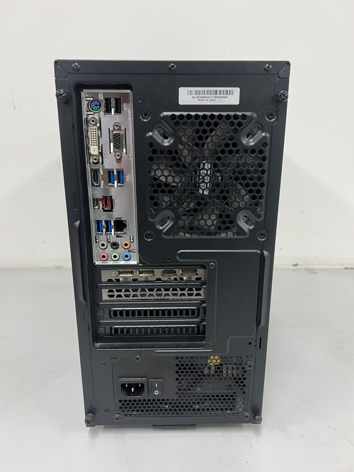 Gigabyte B365M Gaming PC i7-9700 16GB RAM 500GB SSD Nvidia GTX 960 Win 11