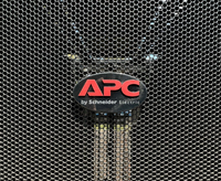 APC NetShelter SX 48RU Server Rack Locakable Cabinet 1070x600x1900mm