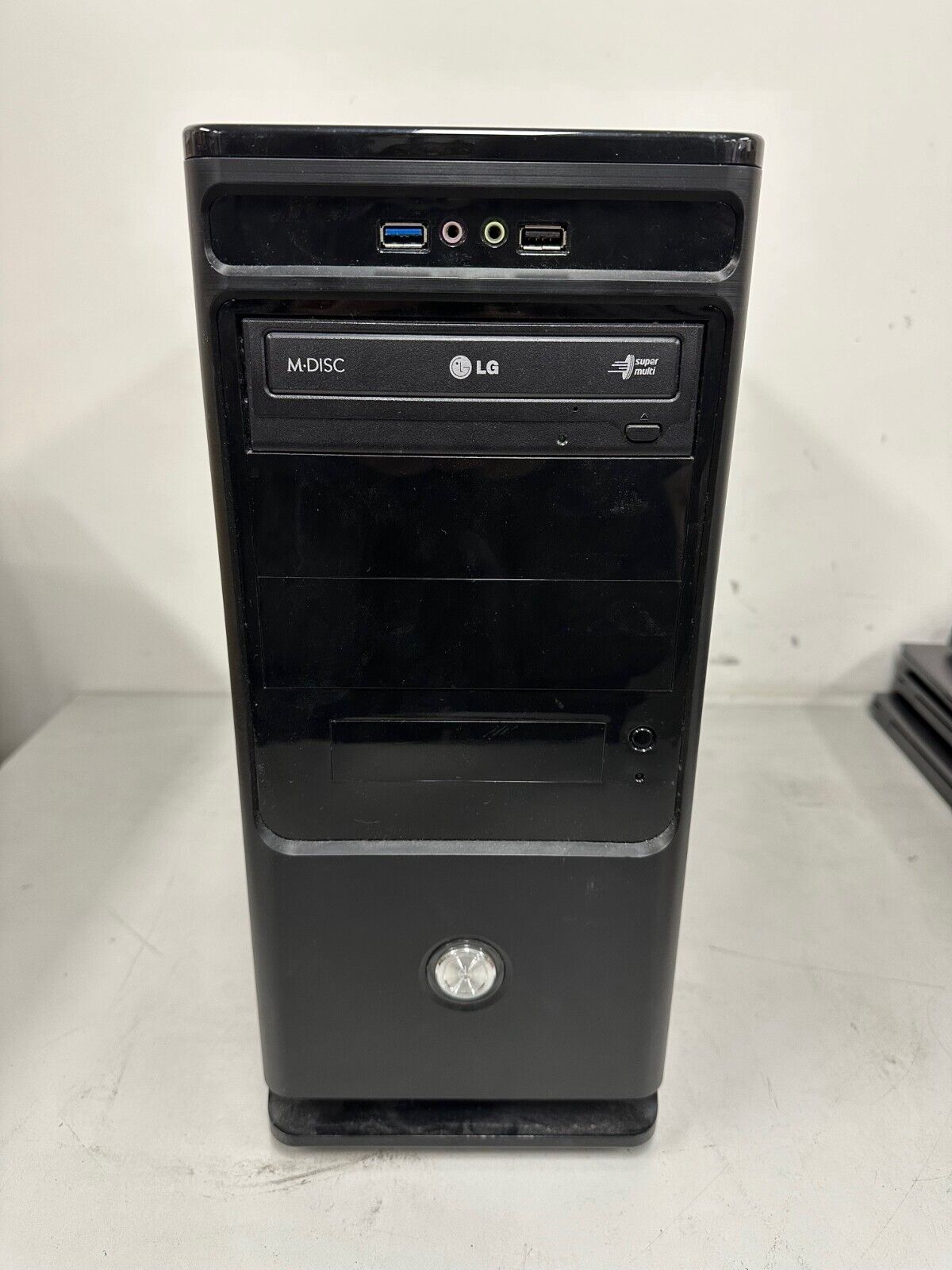 Gigabyte GA-B85M-HD3 Desktop PC i7-4790 @3.60 8GB RAM 256GB SSD MX940 W11 Pro